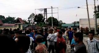 Warga Kuansing Demo Tolak Aktivitas Tambang Batu Bara